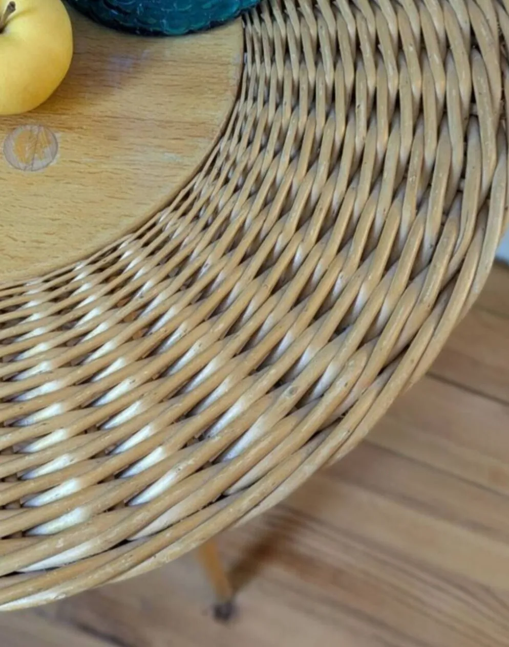 Table tripode Design 60 Jan Kalous estampillée