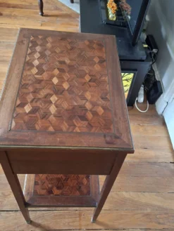 Tablette de maquillage en marquetterie