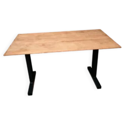 Table unique en bois avec piètement industriel métallique