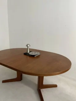 Table vintage danoise en teck – années 60