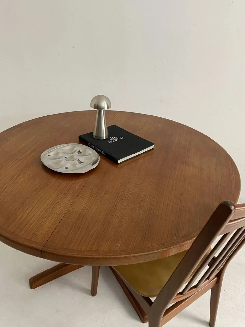Table vintage danoise en teck – années 60