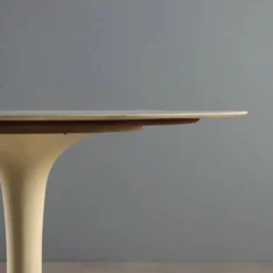 Table vintage en métal avec plateau en marbre, design Italie années 1970