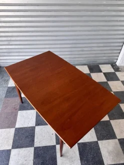 Table vintage en teck