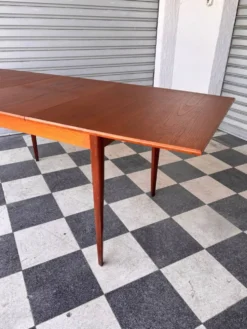 Table vintage en teck