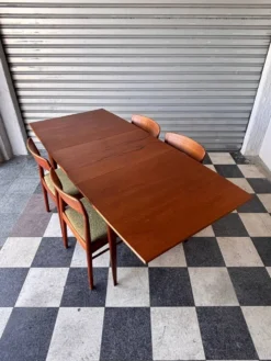 Table vintage en teck