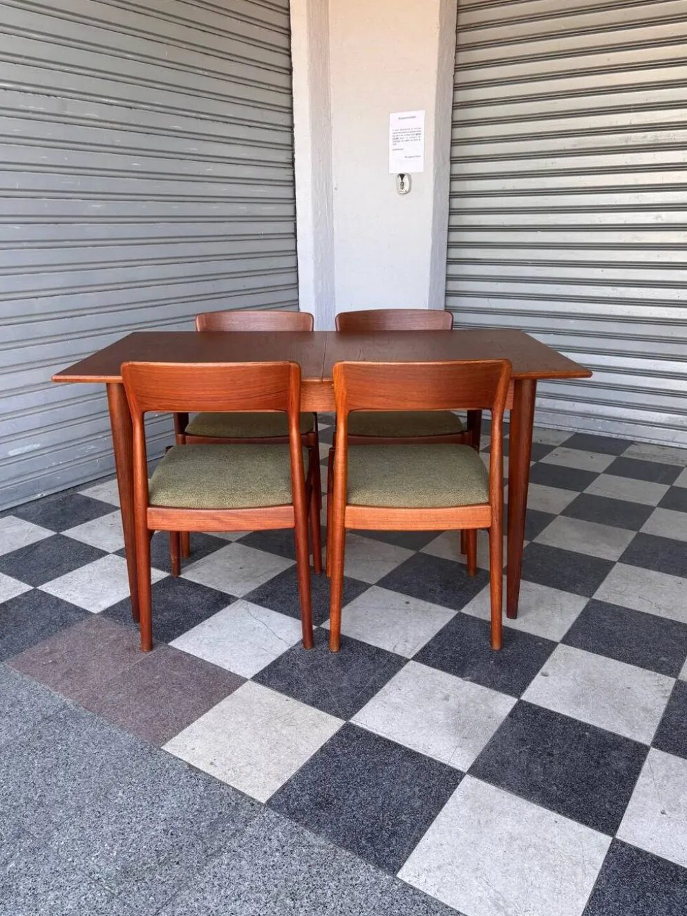 Table vintage en teck