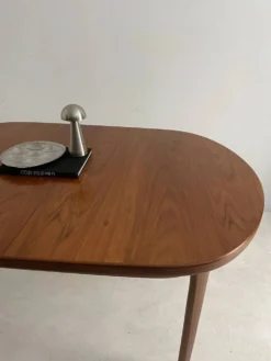 Table vintage Jentique en teck – années 60