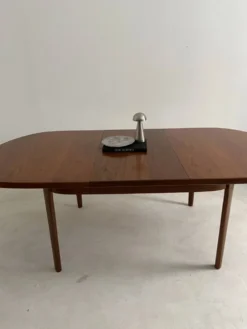 Table vintage Jentique en teck – années 60