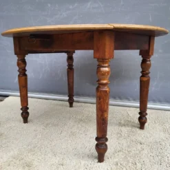 Table XIXe en Orme et Merisier : L'élégance Louis-Philippe