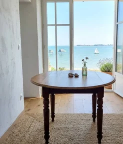 Table XIXe en Orme et Merisier : L'élégance Louis-Philippe