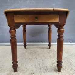 Table XIXe en Orme et Merisier : L'élégance Louis-Philippe