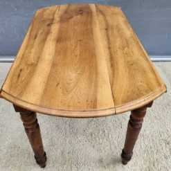 Table XIXe en Orme et Merisier : L'élégance Louis-Philippe