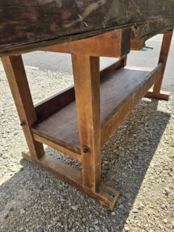 Établi ancien de charpentier