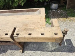 Établi ancien de charpentier