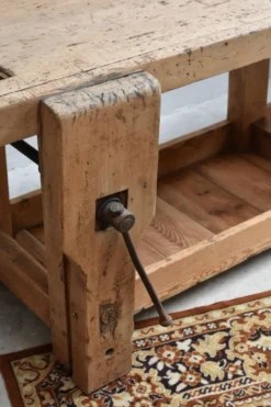 Établi ancien de métier