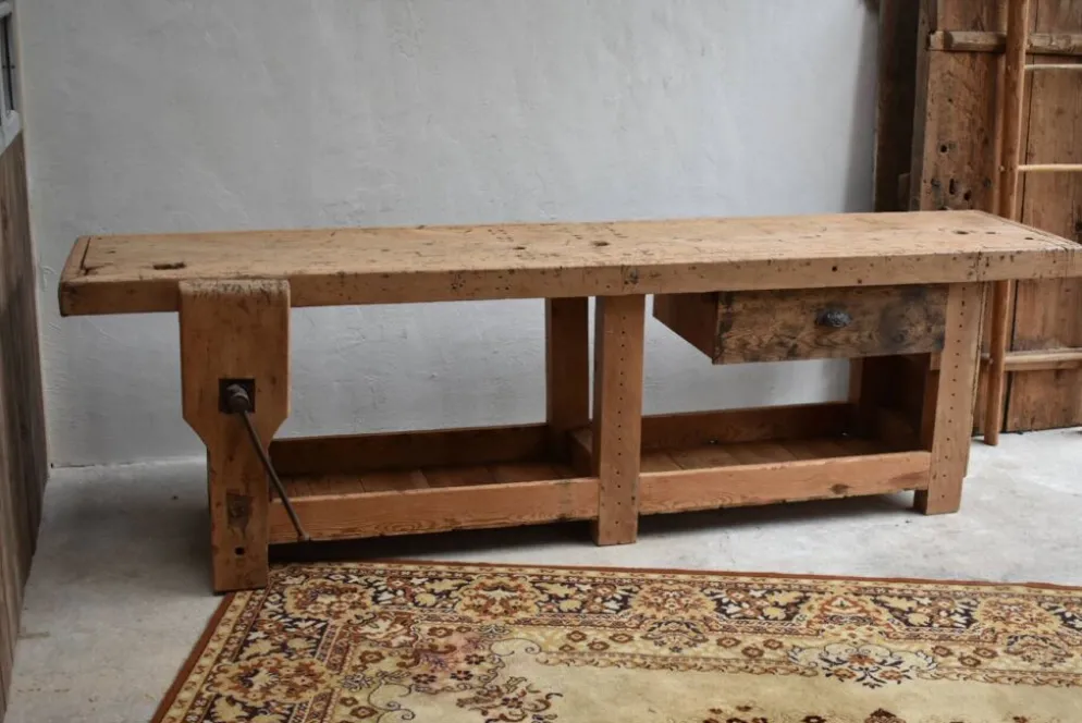 Établi ancien de métier