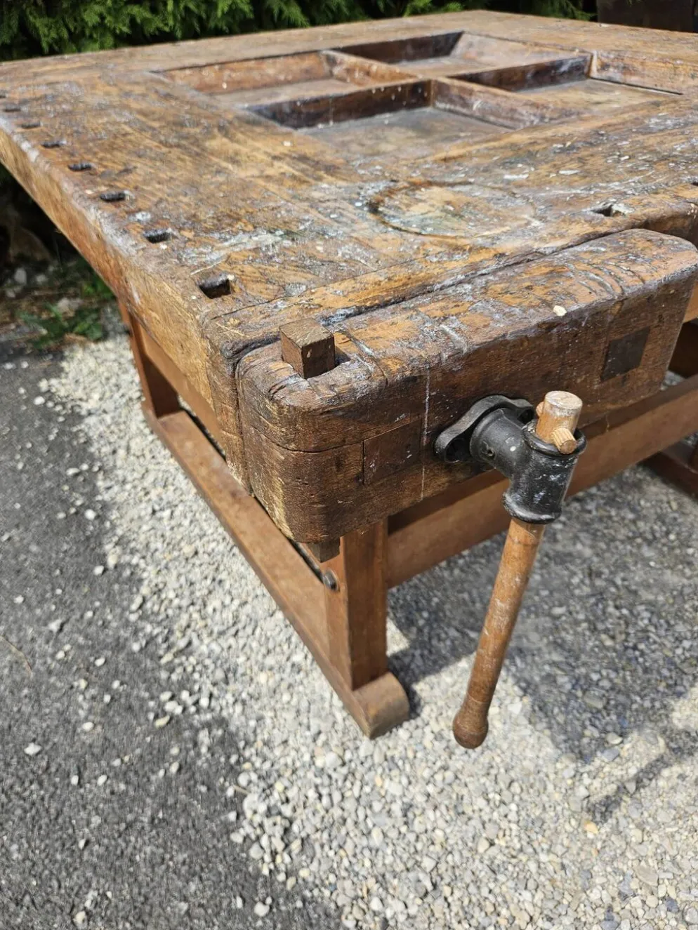Établi ancien de sculpteur