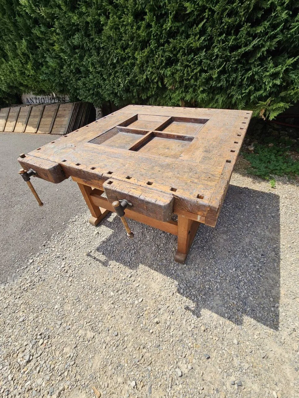 Établi ancien de sculpteur