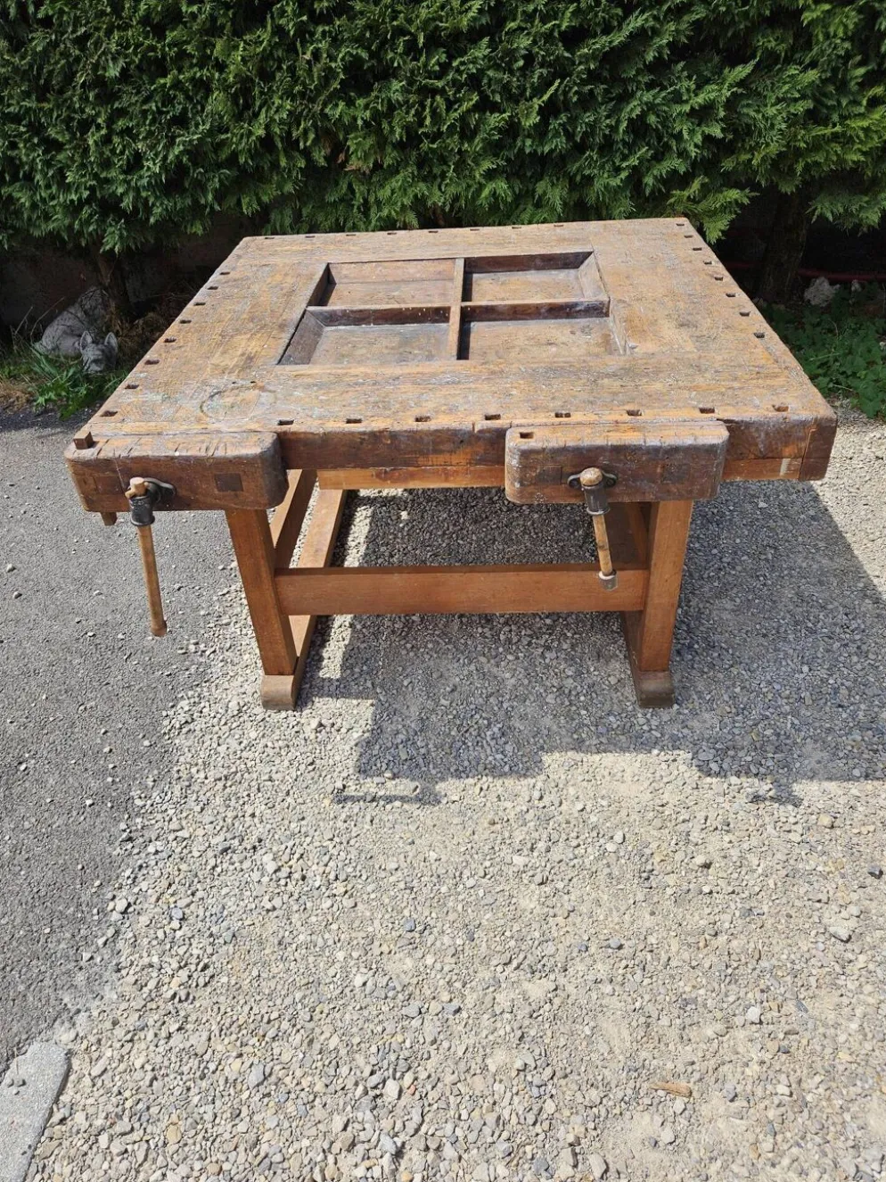 Établi ancien de sculpteur