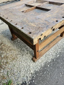 Établi ancien de sculpteur