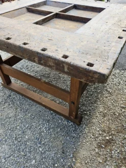 Établi ancien de sculpteur