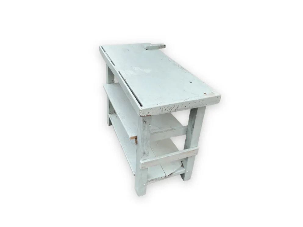 Établi bleu en bois
