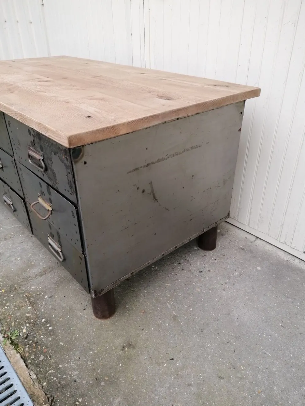 Établi d'atelier ancien, vintage, métal et bois