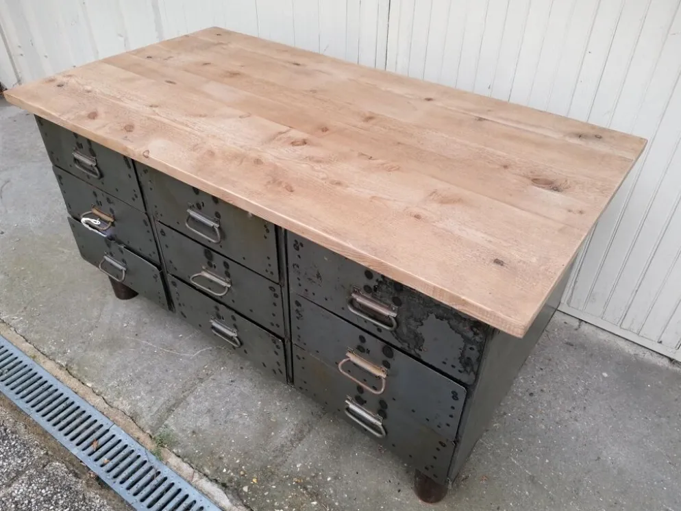 Établi d'atelier ancien, vintage, métal et bois