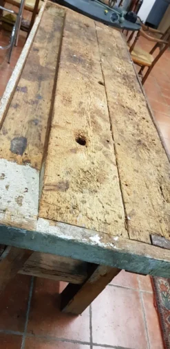 Établi d'ébeniste en bois
