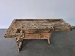 Établi de menuisier ancien, années 1920