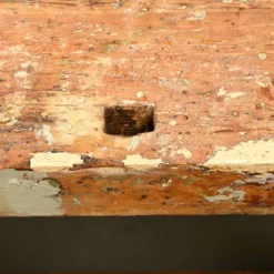 Établi de menuisier vintage en bois industriel rustique avec deux étaux