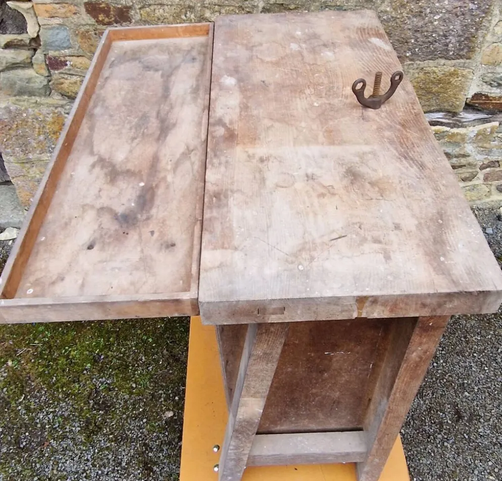 Établi de sculpteur