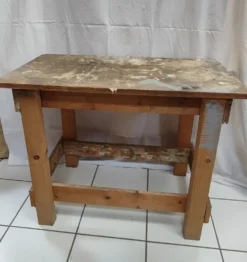 Établi en bois vintage