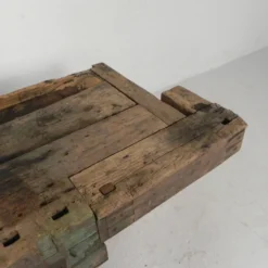 Établi industriel en bois avec étau, 194 cm de long, années 1930