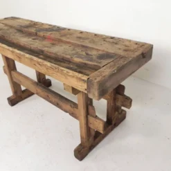 Établi industriel en bois avec étau, 194 cm de long, années 1930