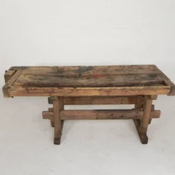 Établi industriel en bois avec étau, 194 cm de long, années 1930