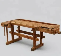 Établi industriel vintage en bois pour menuisier