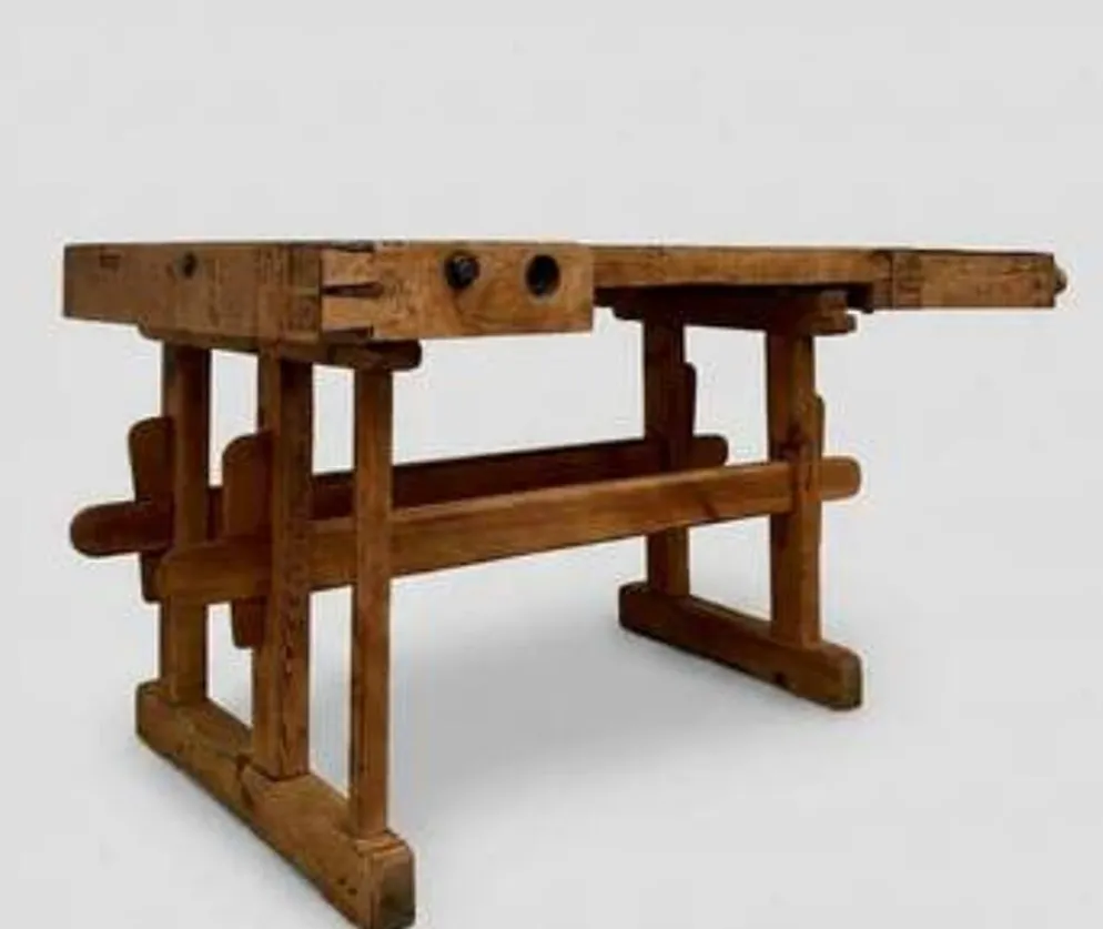 Établi industriel vintage en bois pour menuisier