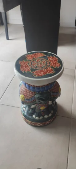 Tabouret de jardin / Sellette d'appoint / Porte-plante ​Matériau :