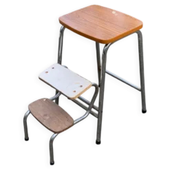 Tabouret escabeau pliable en formica effet bois