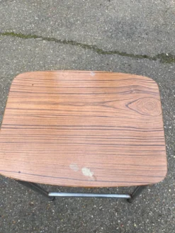 Tabouret escabeau pliable en formica effet bois