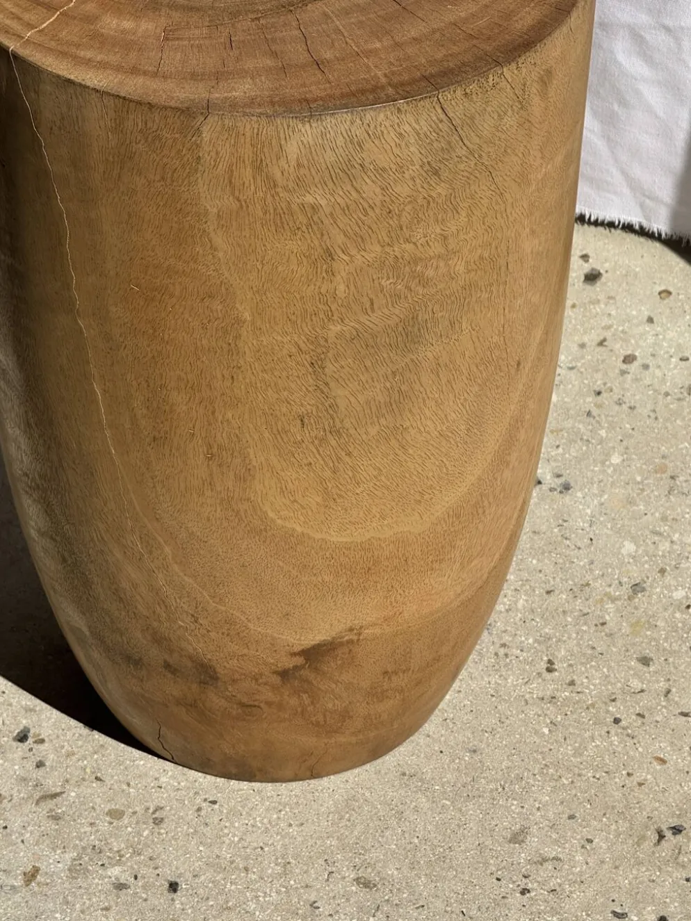 Tabouret, table d'appoint, bout de canapé en manguier massif cylindrique