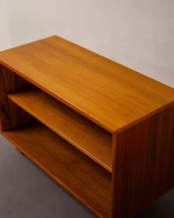 Étagère basse mid-century en teck
