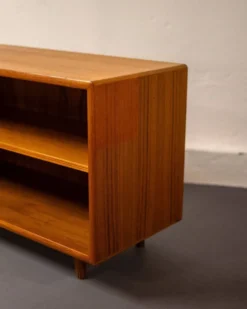 Étagère basse mid-century en teck