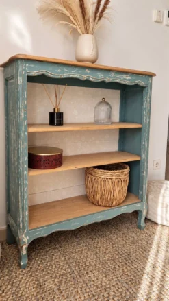 Étagère, bibliothèque ancienne en bois patiné bleu vert