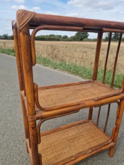Étagère bibliothèque en rotin