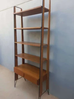 Étagère bibliothèque scandinave vintage en teck et métal noir – Design