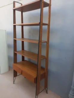 Étagère bibliothèque scandinave vintage en teck et métal noir – Design