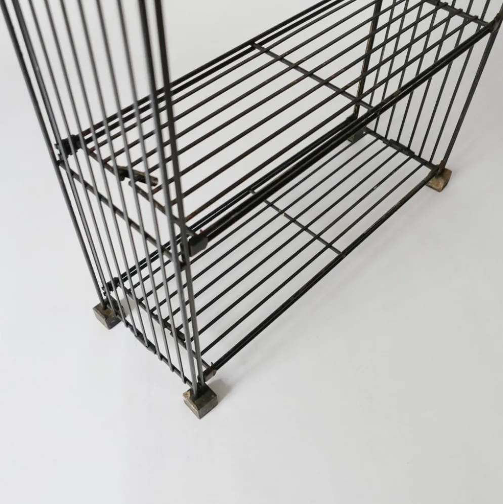 étagère bibliothèque vintage en fer métal design Multistrux par Multimueble