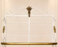 Étagère Boulangère – Style Belle Époque – Fer Laqué Blanc et Laiton